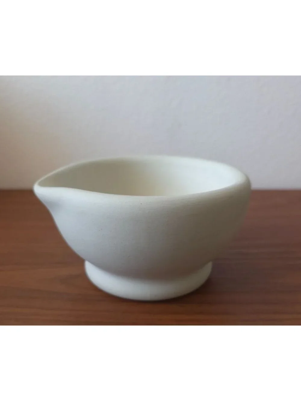 Milton Brook Unglazed Vitrified Porcelain #2 Mortar & Beechwood Pestle Set - Picture 3 of 7